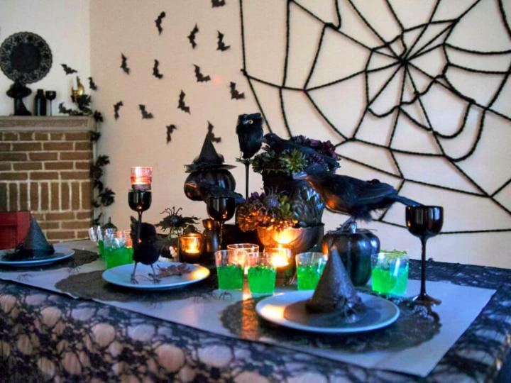 How To Make a Spooky Halloween Centerpiece