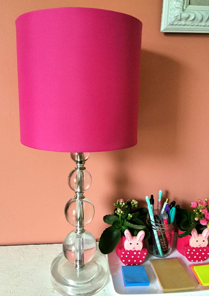 How to Paint a Lamp Shade