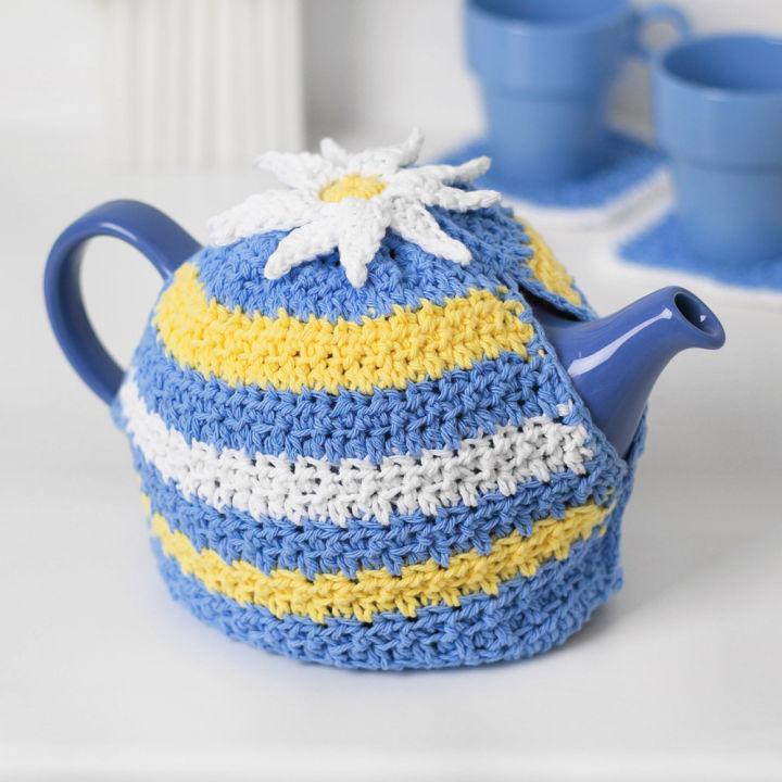 Lily Sugarn Cream Daisy Motif Crochet Tea Cozy