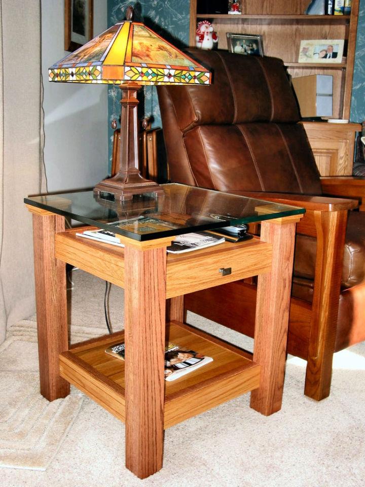 Oak and Glass Display Top End Table