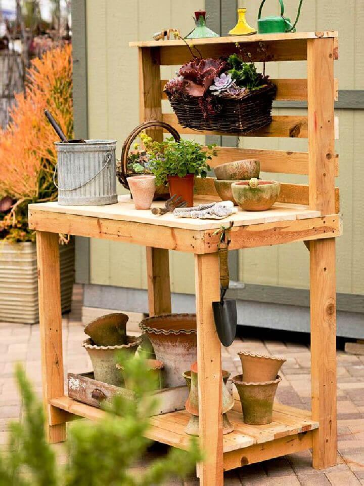 Pallet Garden Potting Bench