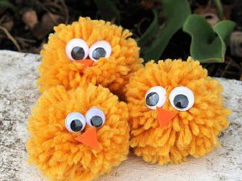 Yarn Pom Pom Chicks