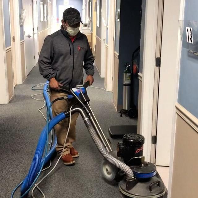 why you should consider a professional carpet cleaning for your office