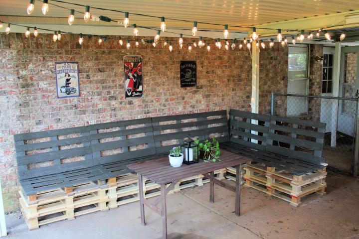 DIY Corner Pallet Bench