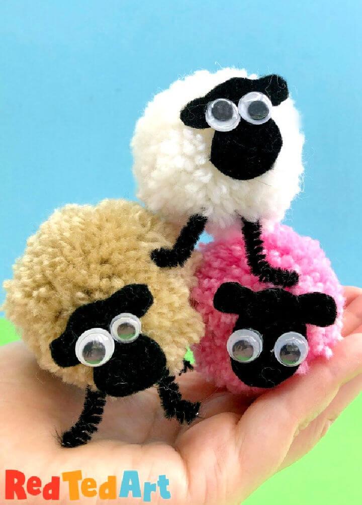 DIY Pom Pom Sheep