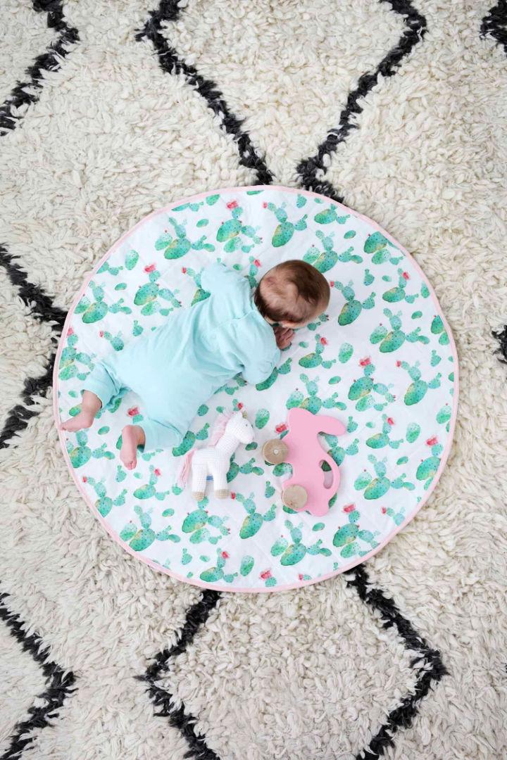 DIY Round Quilted Play Mat