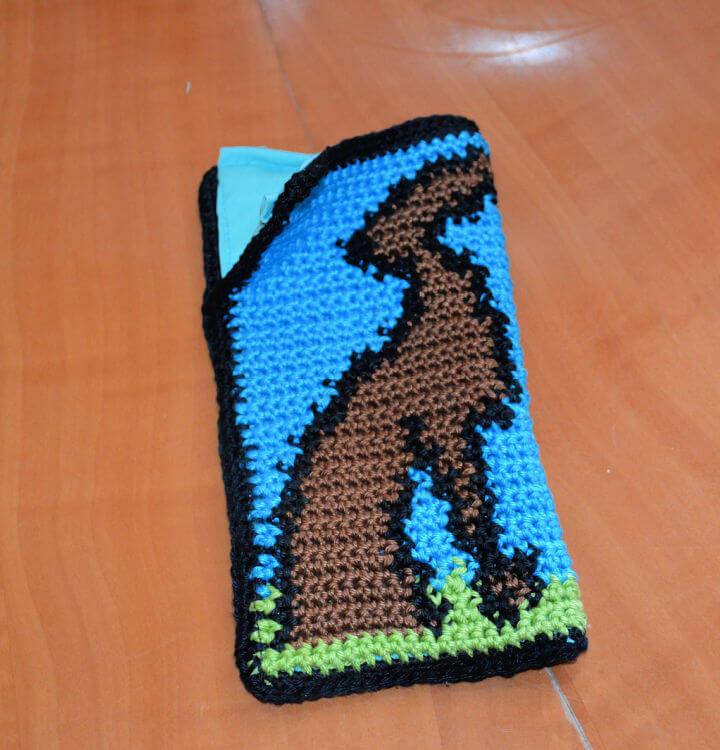 Greyhound Crochet Cell Phone Case