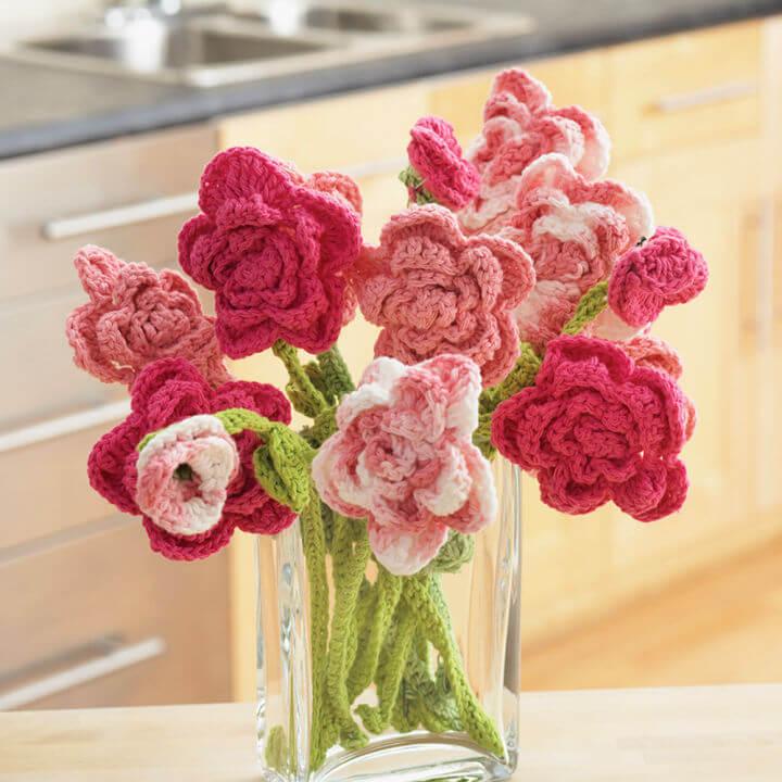 Lily Sugarn Cream Rose Crochet Bouquet