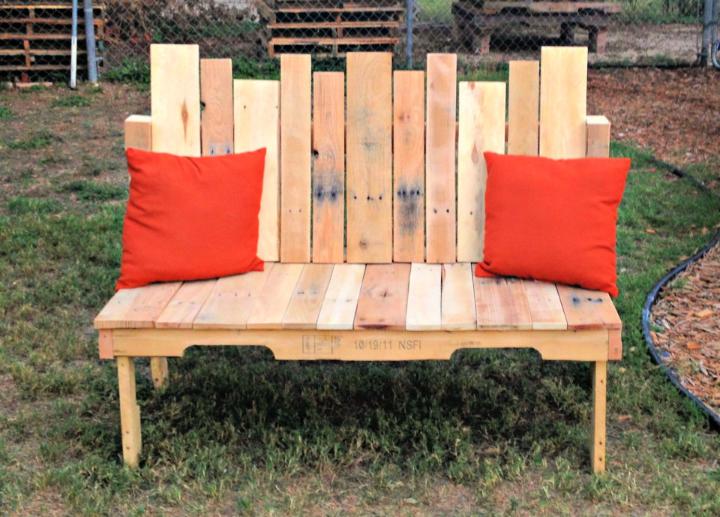 Make a Pallet Wood Bench