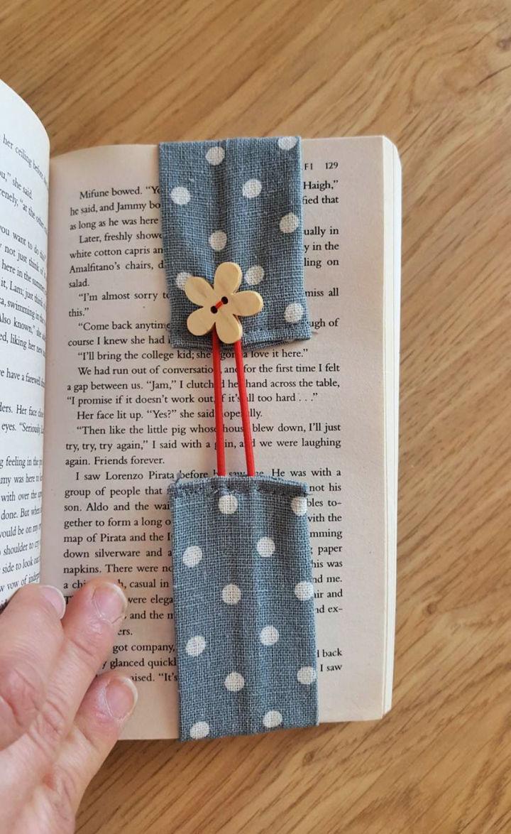 Self Adjusting Fabric Bookmark