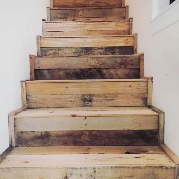 Dreamy Pallet Stairs