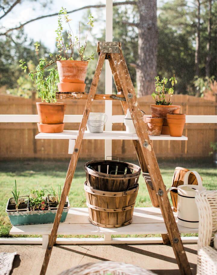 How to Make an Old Ladder Shelves