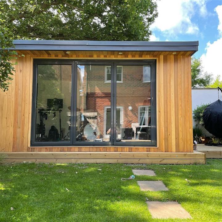 Small Garden Room