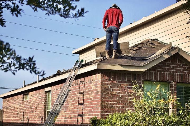 Four Common Roof Problems and Their Solutions