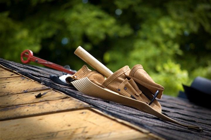 4 Roofing DIY Tips And Advice On When To Hire A Professional