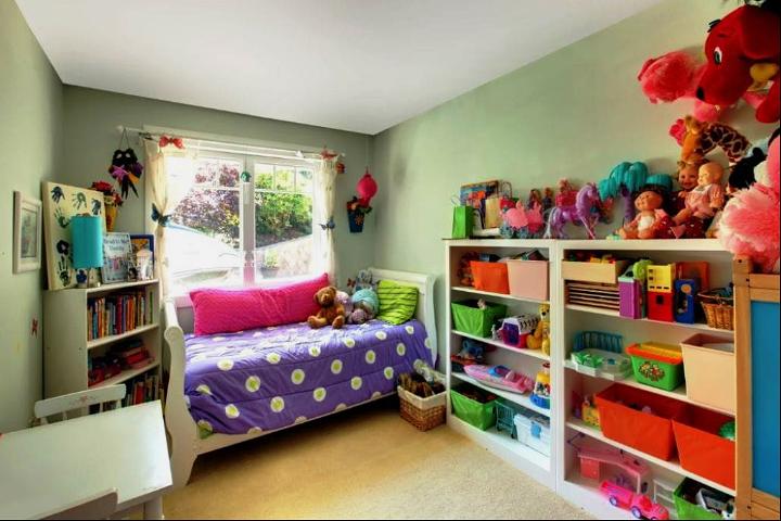 7 DIY Ideas for Organizing the Kids Room