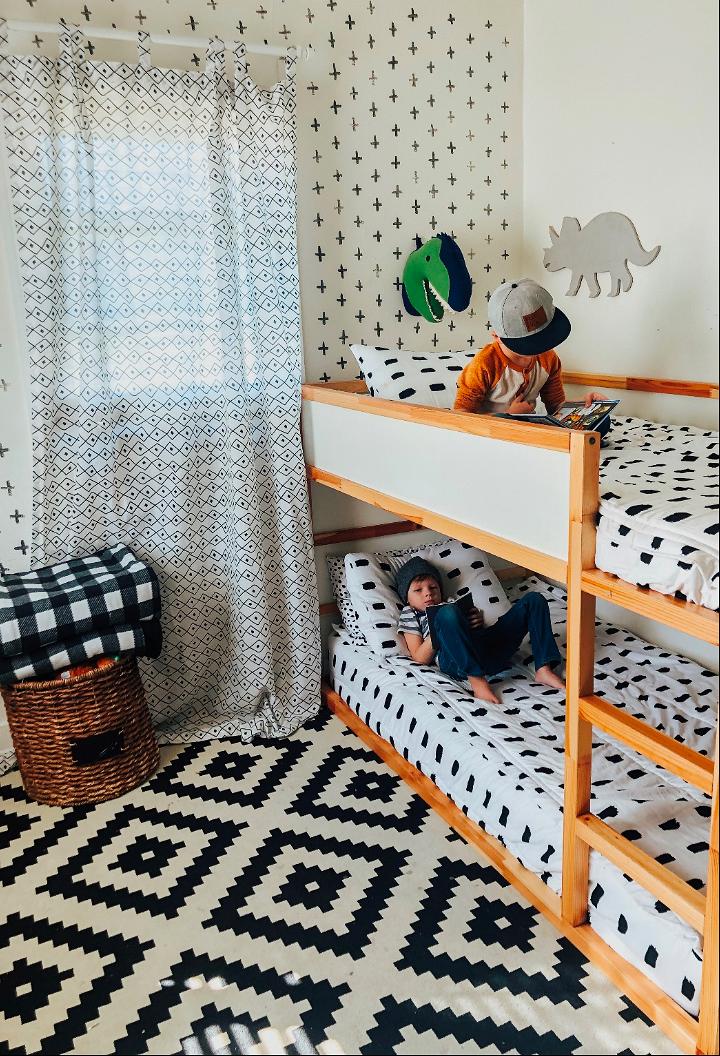 DIY Ideas for Organizing the Kids Room